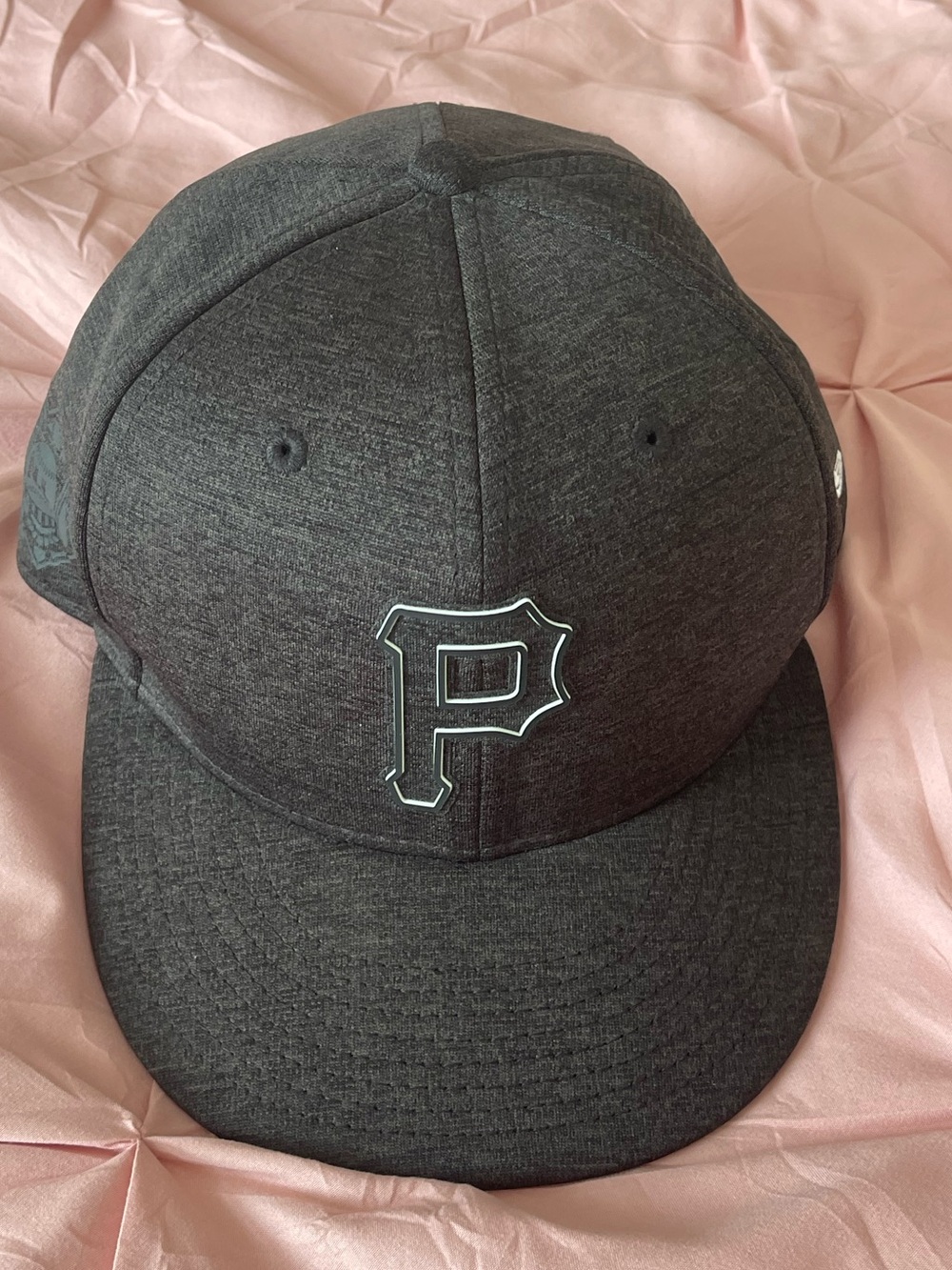 New Era Pittsburgh Pirates Fitted Hat 7 1/8 Dark Heather Grey Baseball Cap